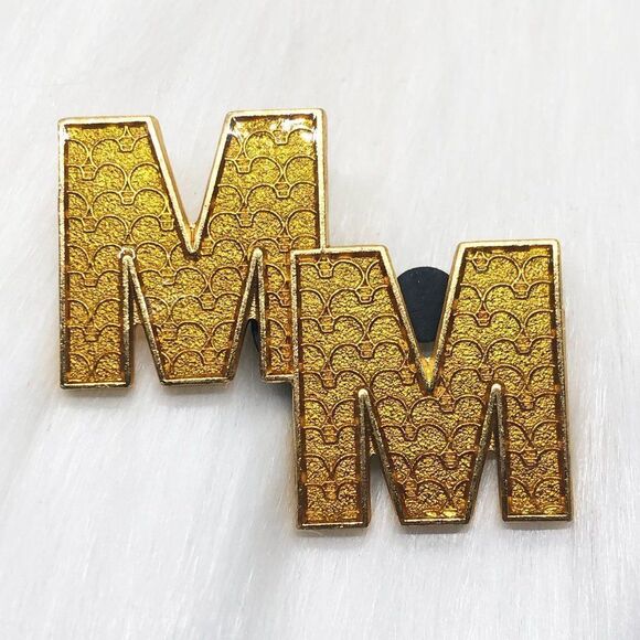 🔮 5/$25 Disney Mickey Mouse Memories MM Logo Pin - Picture 1 of 3